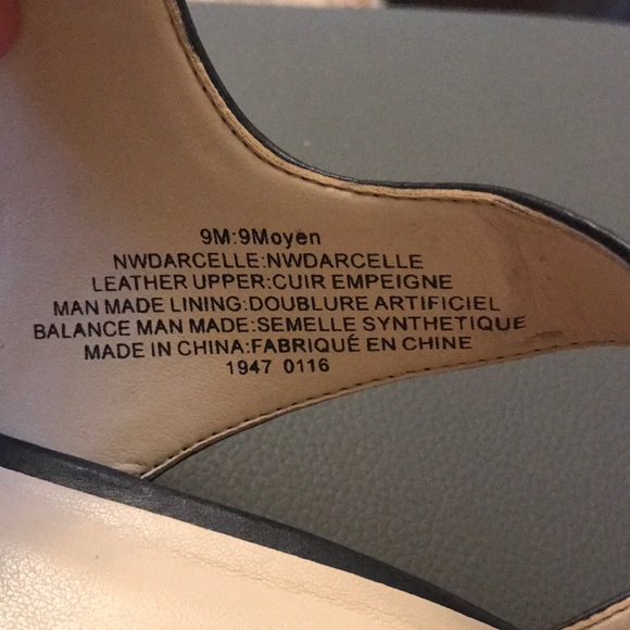 🌺Nine West Leather Sandals - Picture 7 of 8